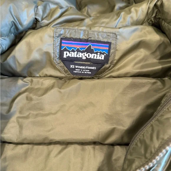 Patagonia puffer jacket - Picture 4 of 8